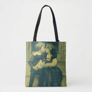 Antikes Liebes- und Romantik-Foto, Kinder küssen s Tasche