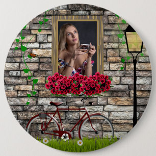 Antikes Märchen-Fahrrad-Rosen Mädchen-Foto-Rahmen Button
