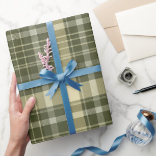 Antikes Olivgrün Rustikales Karo Karomuster Geschenkpapier