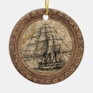 Antikes Schiff und Karte Keramik Ornament