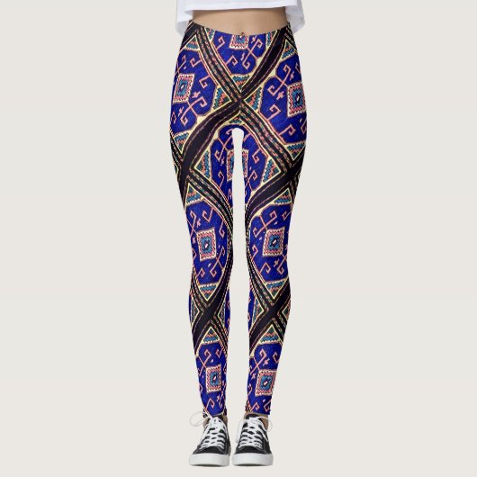 Antikes Soumak Oriental Rug Design Leggings (Vorderseite)