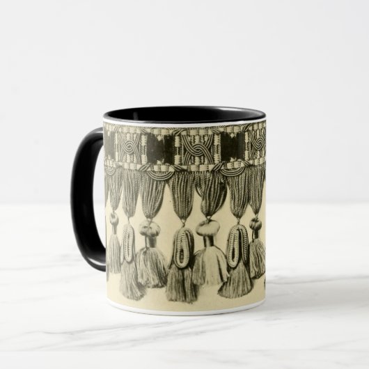 Antikes Tassel-Spitzen-Stammmuster viktorianisches Tasse (Vorderseite Links)