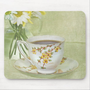 Antikes Teacup mit Daisy Mousepad