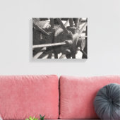 Antikes Wagenrad Leinwanddruck (Insitu (Wohnzimmer))