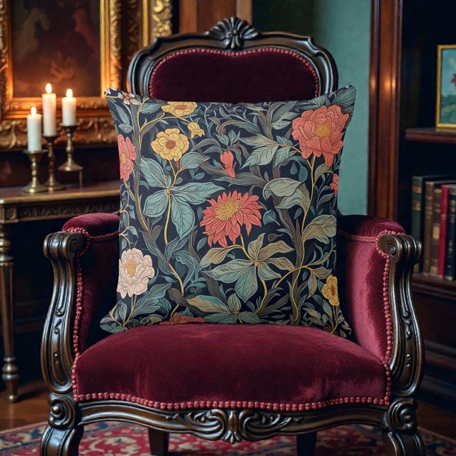 Antikes William Morris Blumenmuster Kissen (Von Creator hochgeladen)