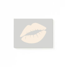 Antikweiße Lippen
