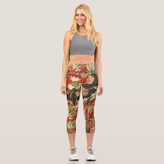 ANTIQUE JAPANESE BLUME Rote grüne Schwarze Blüte Capri Leggings (Vorderseite)