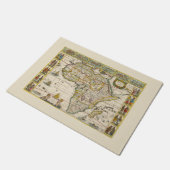 Antique Karte Afrikas von Hondius und Jansson Fußmatte (Schrägansicht)