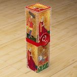 ANTIQUE TAROTEN/KÖNIGIN,NACHTSEITE UND KUPPENMAID Wein-Geschenkverpackung<br><div class="desc">Monogramm Design mit Renaissance Tarots.Vermisste kleine Arkana Königin der Jungs erstellt und ersetzt durch Bulgan Lumini (c) .Digitale Collage und Malerei inspiriert von mittelalterlichen Tarots. Dieses schöne Visconti Deck kann das älteste Tarot Deck sein, das es gibt. Es handelt sich um eine von mehreren handbemalten italienischen Decks, die die Familie...</div>