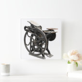 Antiquitätenmaschine aus dem Jahre 1888 Quadratische Wanduhr (Zuhause)