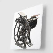 Antiquitätenmaschine aus dem Jahre 1888 Quadratische Wanduhr (Winkel)