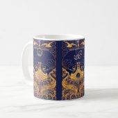 Antiquitätenschiff, Delphine, Gold, Navy Blue Mono Kaffeetasse (Vorderseite Links)