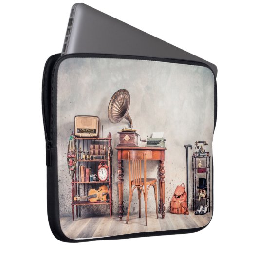 Antiquitätenstuhl, alte Schreibmaschine, Retroradi Laptopschutzhülle (Vorne Rechts)