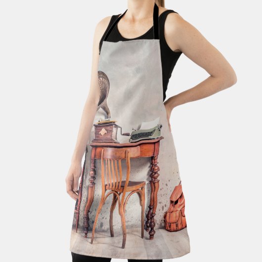 Antiquitätenstuhl, alte Schreibmaschine, Retroradi Schürze (InSitu)