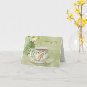 Antiquitätenteacup mit einem schönen Bouquet Gebur Karte (Gelbe Blume)