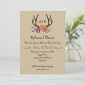 Antlers floral monogram Hochzeit Probe Dinner Einladung (Stehend Vorderseite)