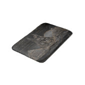 Anubis auf ägyptischer Pyramidelandschaft Badematte (Schrägansicht)