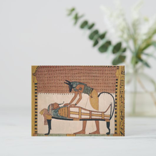 Anubis besucht Sennedjems Mummy Postkarte (Stehend Vorderseite)