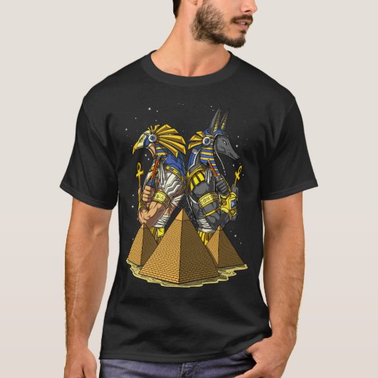 Anubis Ra-ägyptische Gott-alte Pyramide-Mythologie T-Shirt (Vorderseite)