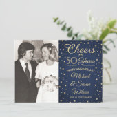 ANY Anniversary 2 Photo Cheers Navy and Gold Party Einladung (Stehend Vorderseite)