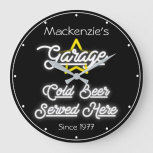 Any Name Garage Retro Faux White Neon on Black Große Wanduhr