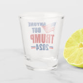 Anyone But Trump 2024 Funny Political Schnapsglas (Rückseite)
