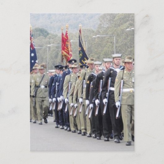 ANZAC Parade Postkarte (Vorderseite)