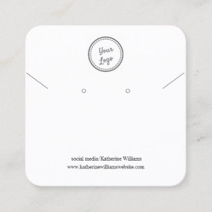 Anzeige von White Earring & Necklace Logo hinzufü Quadratische Visitenkarte