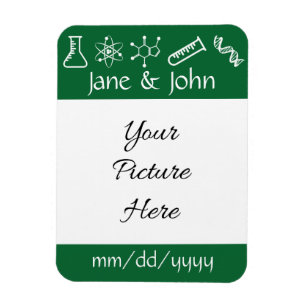 Anziehungskräfte in grünem Save-the-Date Magnet