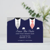 Anzug und Krawatte Gay Save the Date Hochzeitskora (Stehend Vorderseite)