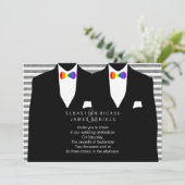 Anzug und Rainbow Bow Krawatte Gay Wedding Einladung (Stehend Vorderseite)