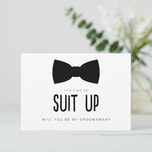 Anzug-Up-Trauzeuge-Vorschlagskarte (Stehend Vorderseite)