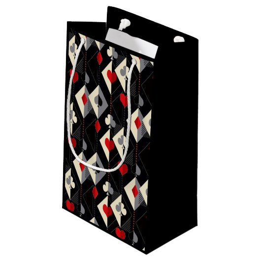 Anzug von Spielkarten im Poker. Kleine Geschenktüte (Rückseite Schrägansicht)