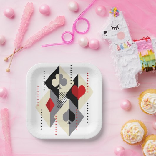 Anzug von Spielkarten im Poker. Pappteller (Party)