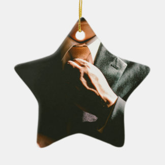 Anzugsgeschäftsmann-Krawatten-Schatteneffekt Keramik Ornament