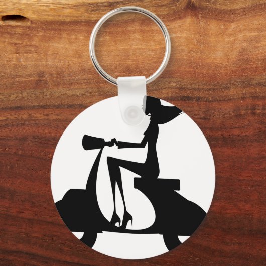 AP028 Girl Scooter Schlüsselanhänger (Vorderseite)