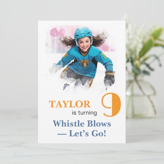 *~* AP94 DIY kw-2 Cute Hockey Girl Birthday Einladung (Stehend Vorderseite)