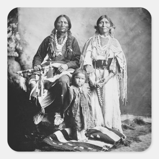 Apache Chief Antonio Maria with his family 1897 ( Quadratischer Aufkleber (Vorderseite)