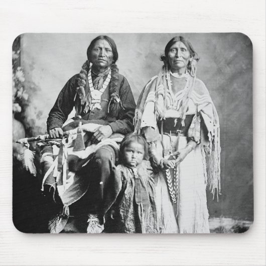 Apache HauptAntonio Maria mit seiner Familie, 1897 Mousepad (Vorne)