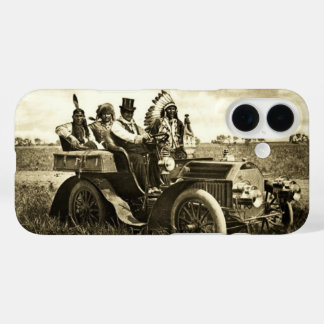 APACHES,GERONIMO MIT DEM Schwarz-weißen KRAFTFAHRZ iPhone 16 Hülle