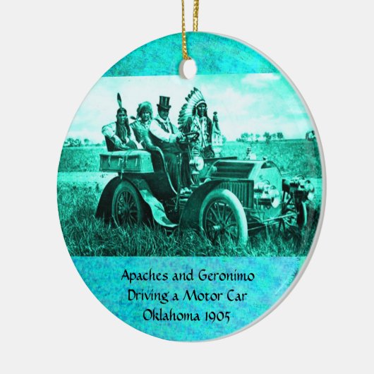 APACHES UND GERONIMO FAHREN MIT EINEM KRAFTWAGEN KERAMIK ORNAMENT (Links)