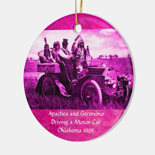 APACHES UND GERONIMO FAHREN MIT EINEM KRAFTWAGEN KERAMIKORNAMENT (Links)