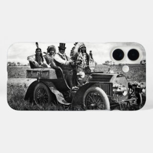 APACHS UND GERONIMO-FAHRZEUG Schwarz-weiß iPhone 16 Plus Hülle
