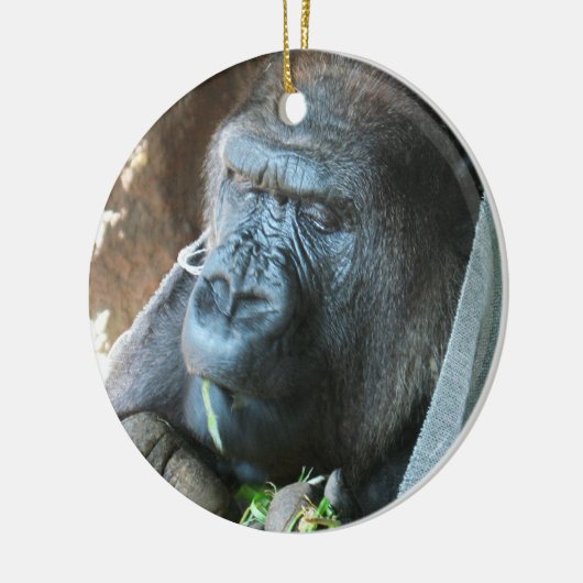 Ape Kapuze ~ Japanischer Gorilla Eating Keramik Ornament (Links)