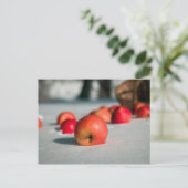 Äpfel auf dem Schnee Postkarte (Stehend Vorderseite)