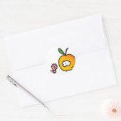 Apfel mit Wurm Runder Aufkleber (Umschlag)