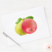 Apfel und Birne Ovaler Aufkleber (Umschlag)