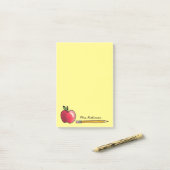 Apfel- und Bleistift-Personalisiert-Lehrer Gelb 4 Post-it Klebezettel (Auf Schreibtisch)