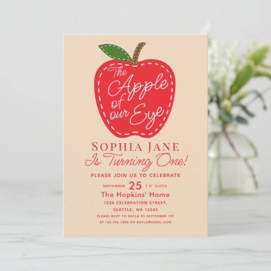 Apfel unserer Niedlichen Augen Kinder 1. Geburtsta Einladung (Stehend Vorderseite)