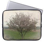 Apfelbaum in Bloom Laptopschutzhülle (Vorderseite)
